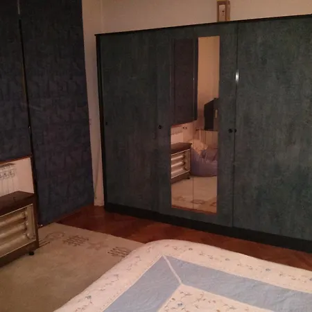 Ema Apartment