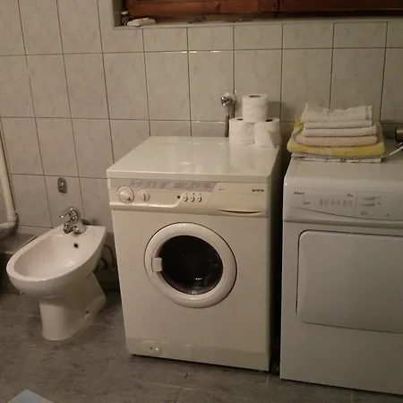 Ema Apartment *