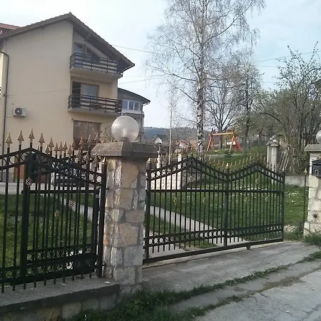 Ema Apartment